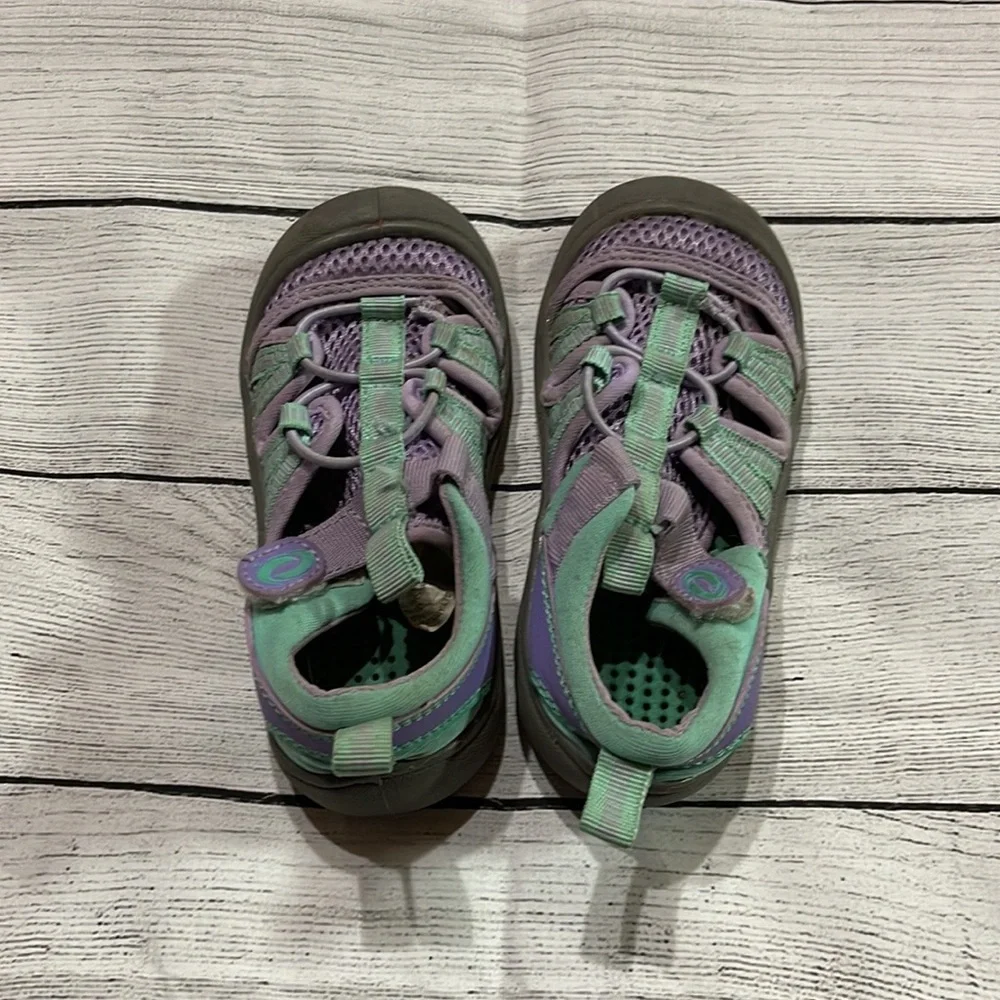 O’Rageous Teal & Purple Water Shoes size 9